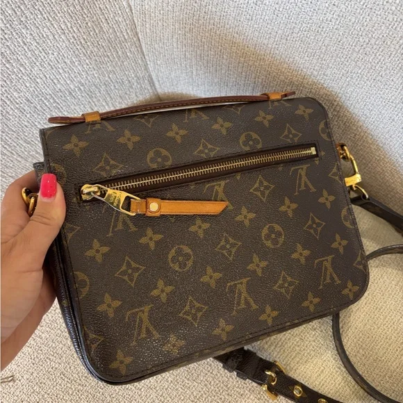 Authentic Louis Vuitton Métis monogram crossbody bag - Picture 2 of 13